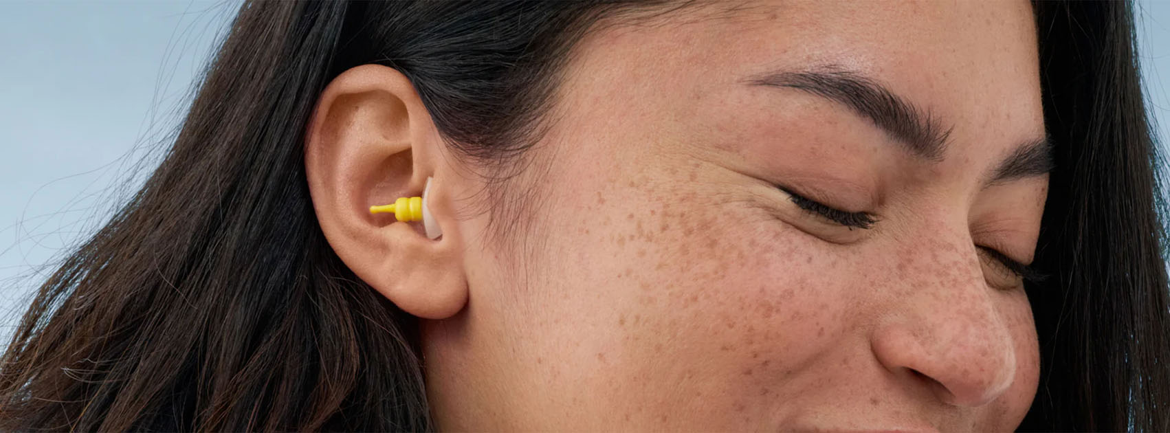 ¿Viajas pronto? Qué protectores usar para evitar presión y ruido en el avión